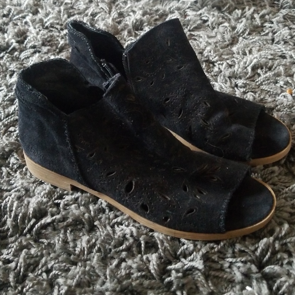 Open toe booties